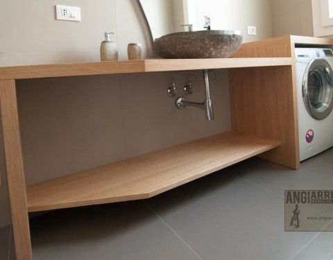 Bagno rovere naturale/Oak bathroom